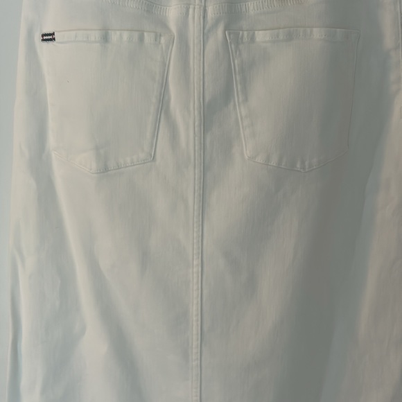 Alice and Olivia Rye denim skirt - Picture 6 of 16